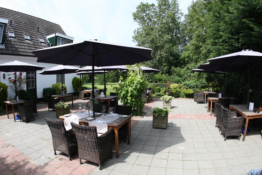 B&B Hotel Rebecca De Waal Екстериор снимка