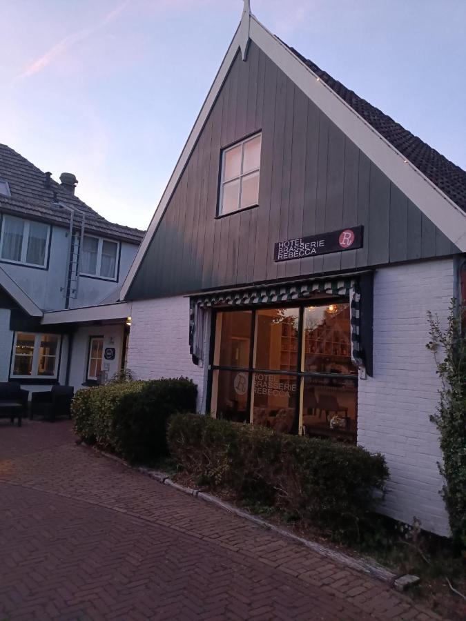 B&B Hotel Rebecca De Waal Екстериор снимка