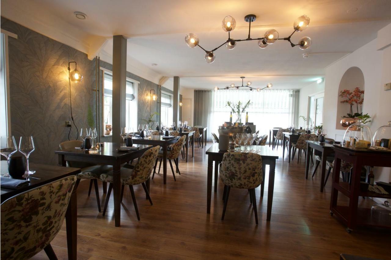 B&B Hotel Rebecca De Waal Екстериор снимка